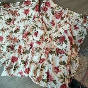 American Eagle Floral Romper 10
